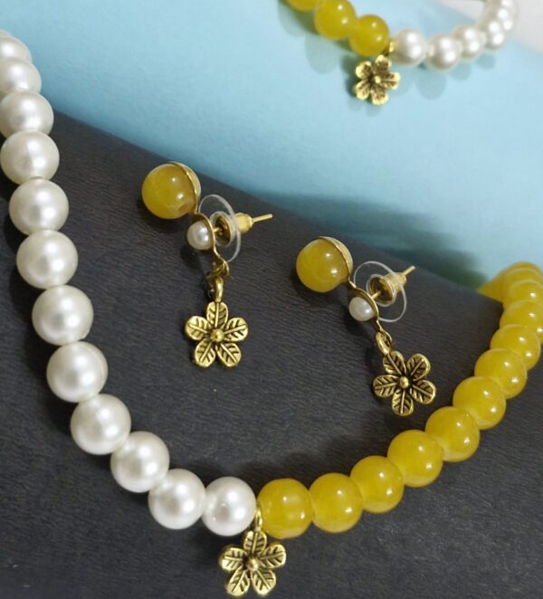 PEARLS SET (YELLOW)